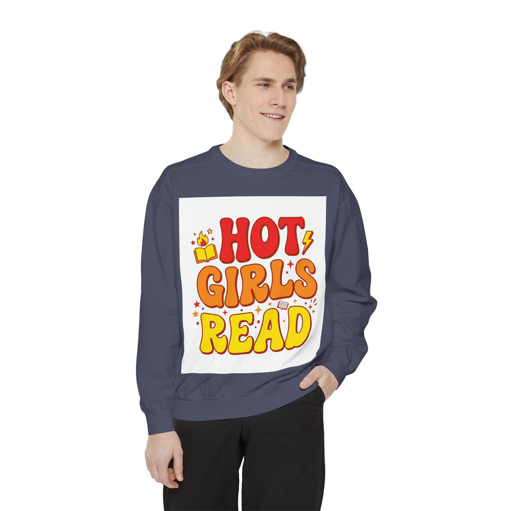Hot Girls Read Sweatshirt – Book Lover Gift