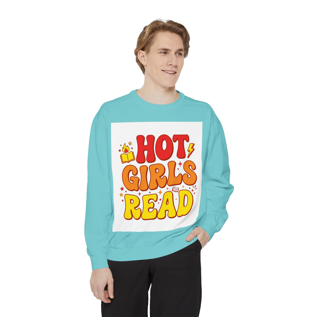 Hot Girls Read Sweatshirt – Book Lover Gift